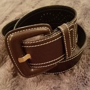 Escada belt
